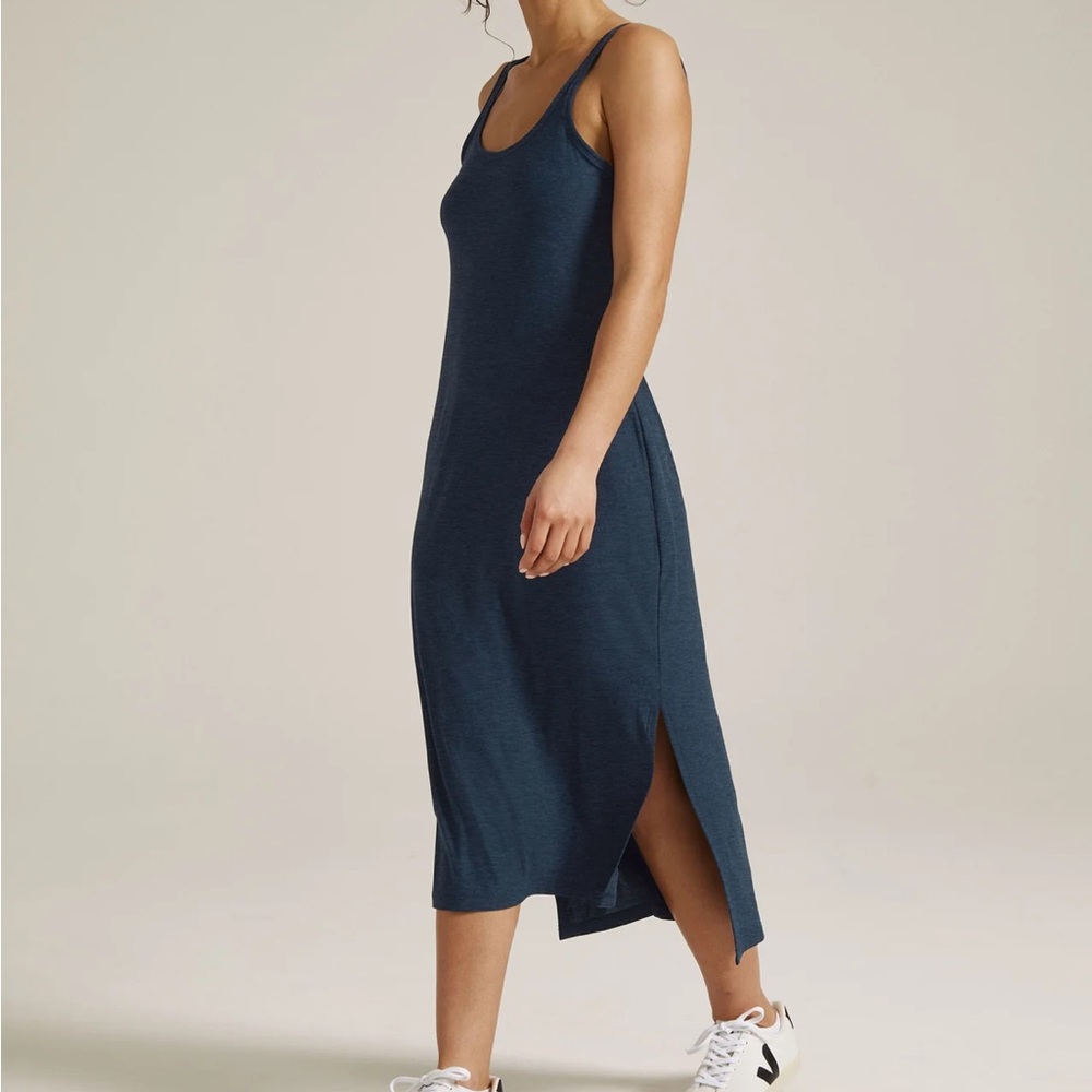 Beyond Yoga Featherweight Resort Dress NWT